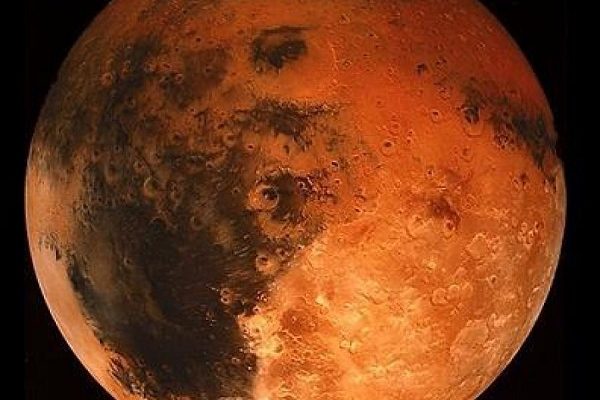 Mohutné lávové tunely na Marsu a na Měsíci by mohly poskytnout úkryt astronautům 1