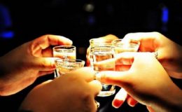 Nová genetická studie zjistila, že konzumace alkoholu přímo vede k rakovině 5