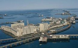 Neuvěřitelné město: Vítejte v Nefta Dashlari, které stojí na ropných plošinách 6