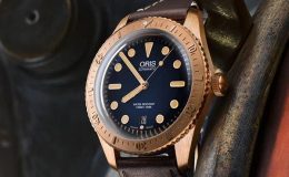 Podívejte se na bronzové hodinky pod lupou 5