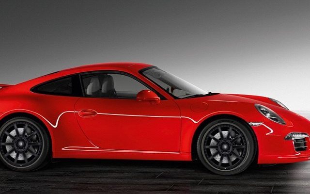 Co tenhle chlápek udělal s 911-tkou v dílně je úžasné 1