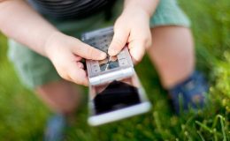 Řešte závislost dětí od iPhonu, žádají investoři Applu 42