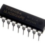 I malý tranzistor dokáže dělat velké věci, například revoluci v elektronice 8
