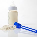 Kojenecké mléko firmy Lactalis stahují už z 83 zemí 12