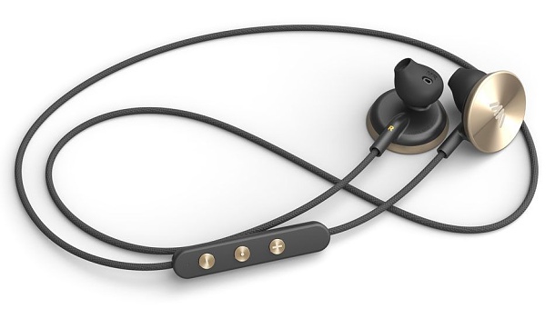 Hudebník Will.i.am v nové kampani představil bezdrátové sluchátka Buttons 1