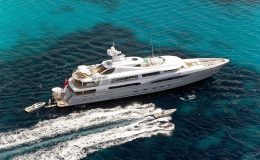 Madam Kate: 60-metrová super jachta vyrobena pro Brazilského velkopodnikatele 37