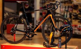 Specialized se spojil s McLarenem 40