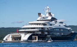 Jachta Serene: luxusní plavidlo vodkového magnáta za 300 miliónů dolarů 8