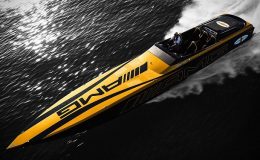 Motorový člun AMG inspirovaný sporťákem z hry Gran Turismo 39