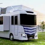 Furrion Elysium je luxusní karavan s vlastní vířivkou a přistávací plochou pro helikoptéry 11
