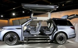 Lincoln Navigator Concept aneb jak si představují SUV v Americe 8