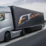 Mercedes-Benz představil "tahač" budoucnosti, která se pomalu stává realitou 11