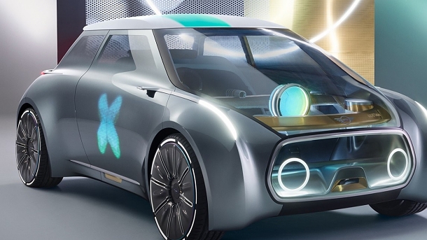 Autonomní vozidlo 103 EX: vrchol luxusu podle Rolls-Royce 1
