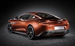 S novým Aston Martin Vanquish 2014 zapomenete na Anglický klid 39