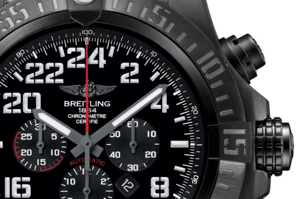 Breitling Super Avenger Military: elitní jednotka s elitní silou 1