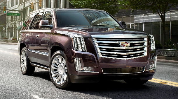 Pojízdný obývací pokoj s názvem Cadillac Escalade Platinum 2015 1