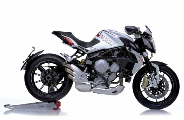 MV Augusta Brutale 800 Dragster: Italská motorka, kterou si musíte užít! 1