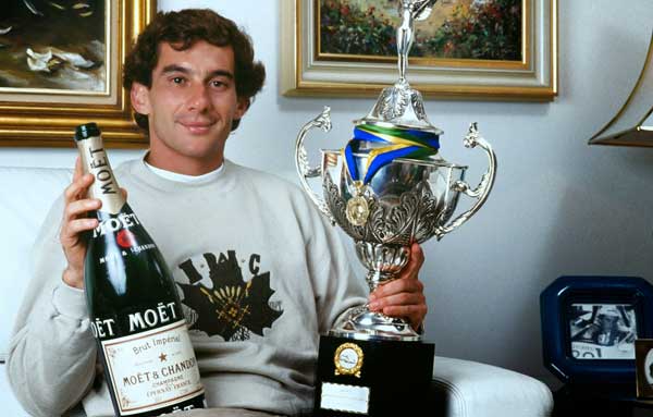 Ochutnejte život šampióna F1 Ayrtona Senny v láhvi Moët & Chandon 1