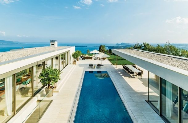 NOVÝ EXKLUZIVNÍ RESORT PŘI NEJVĚTŠÍM ITALSKÉM JEZERA GARDA LAKE 1