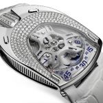 Urwerk UR-106 Lotus - dámská mechanická avantgarda na den i noc 10