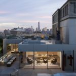 JEDINEČNÝ TŘÍPODLAŽNÍ PENTHOUSE V HISTORICKÉ BUDOVĚ V NEW YORKU 12