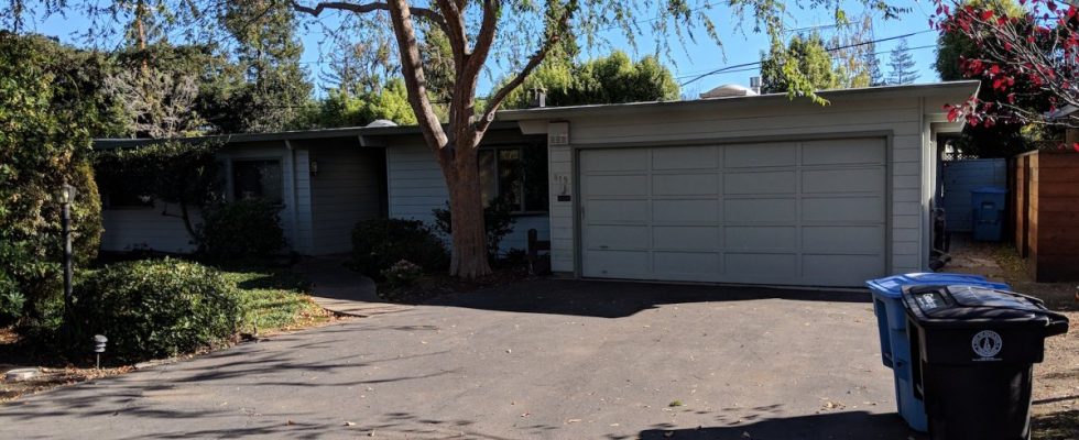 Jak dnes vypadá "Facebook House", ve kterém kdysi bydlel miliardář Mark Zuckerberg? 1