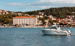 BROWN BEACH HOUSE – NOVÝ MODERNÍ HOTEL V STŘEDOVĚKEM MĚSTĚ TROGIR 4