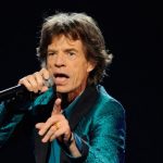 HUDEBNÍK MICK JAGGER SE VE SVÝCH 73 LETECH STAL POOSMÉ  OTCEM 10