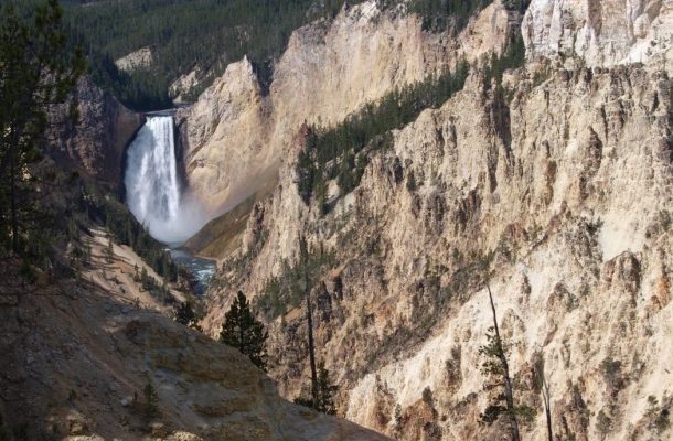 YELLOWSTONE: PRVNÍ NÁRODNÍ PARK NA SVĚTĚ 1