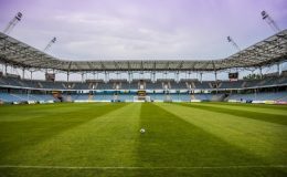 24-LETÝ MLADÍK ŠÉFUJE FOTBALOVÉMU KLUBU 40