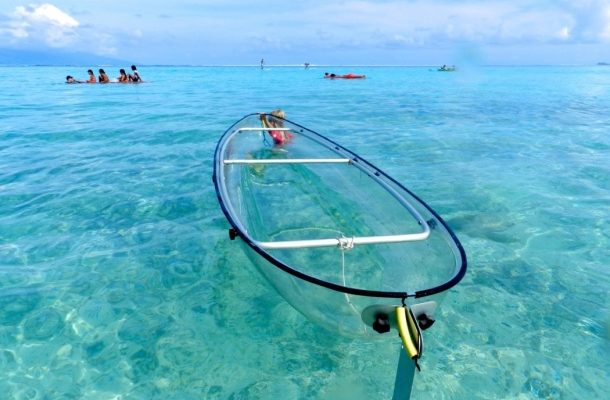 PROZKOUMEJTE KRÁSU OCEÁNU S TRANSPARENTNÍM KAJAKEM 1
