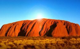 ULURU - POSVÁTNÉ MÍSTO V POUŠTI 40