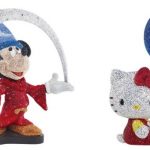 MICKEY MOUSE A HELLO KITTY V TÉ NEJTŘPYTIVĚJŠÍ PODOBĚ OD SWAROVSKI 8