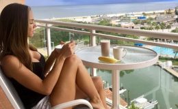SEXY BLOND KOČKA, S KTEROU  BY JSTE SI CHTĚLI DŮVĚRNĚJI  ZAČÍT 38