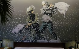 PROVOKATIVNÍ UMĚLEC BANKSY OTEVŘEL VE WEST BANKU HOTEL S NEJHORŠÍM VÝHLEDEM NA SVĚTĚ 3