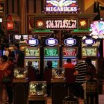 VÍTE KOLIK PENĚZ VYDĚLÁVAJÍ  KASÍNA V LAS VEGAS ZA JEDEN MĚSÍC? 10