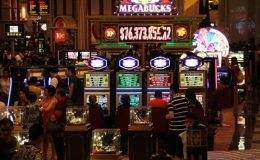 VÍTE KOLIK PENĚZ VYDĚLÁVAJÍ KASÍNA V LAS VEGAS ZA JEDEN MĚSÍC? 8