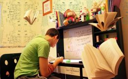 TERMÍNY OBHAJOB ZÁVĚREČNÝCH PRACÍ SE BLÍŽÍ. JAK SE PŘIPRAVIT NA STÁTNICE? 9