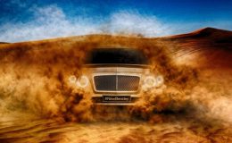 NAHLÉDNĚTE DO PROSTOR, KDE SE VYRÁBÍ LUXUSNÍ LIMUZÍNY BENTLEY MULSANNE 37