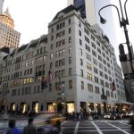 OBCHODNÍ DŮM BERGDORF GOODMAN VÁM USNADNÍ VÝBĚR VÁNOČNÍCH DÁRKŮ 8