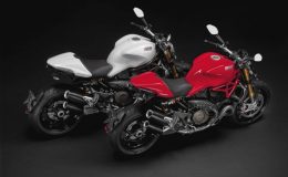 PRVNÍ CENA PRO DUCATI A JEJÍ LEGENDÁRNÍ UŽ TŘETÍ GENERACI MONSTER 1200 38