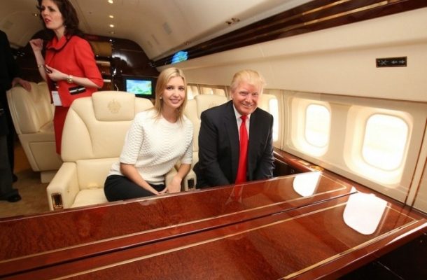 NAHLÉDNĚTE DO INTERIÉRU SOUKROMÉHO LETADLA MILIARDÁŘE DONALDA TRUMPA. LUXUS V HODNOTĚ 100 MILIONŮ DOLARŮ 1