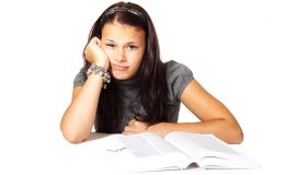 Studujete a neradi píšete práce? Pomoc existuje