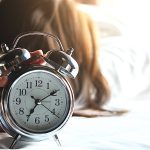 Pozdější začátek vyučování znamená delší spánek pro studenty 11