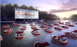 Paříž má „plovoucí kino“ s čluny umožňujícími společenský odstup 4