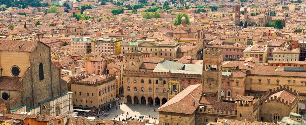 13 hlavních turistických atrakcí Bologně 1