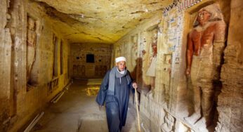 Egyptská Sakkára odhaluje další nádherné rakve, mumie a vzácné dřevěné sochy