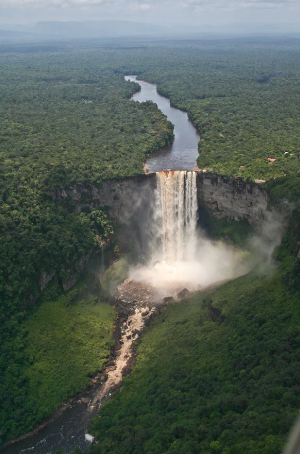 Poprvé v Guianas 2