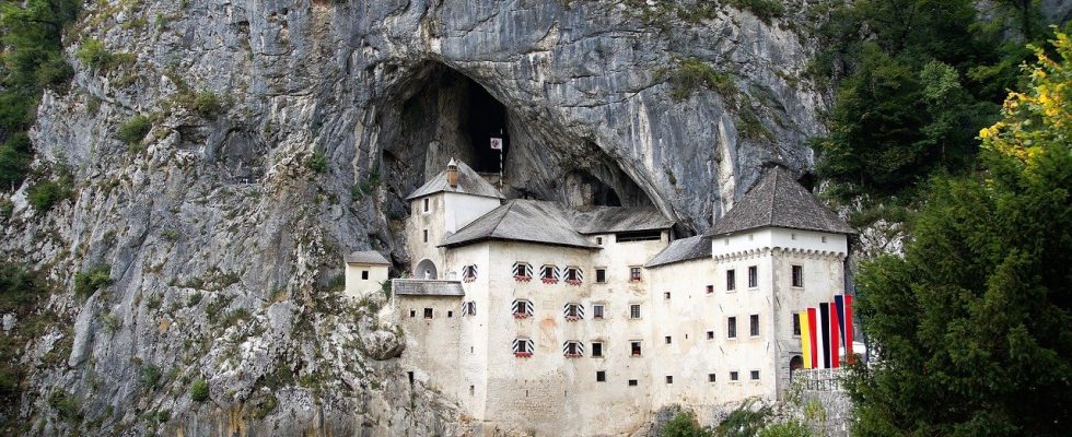 Predjamský hrad ve Slovinsku 1