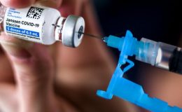 FDA a CDC pozastavují vakcínu od Johnson & Johnson 2